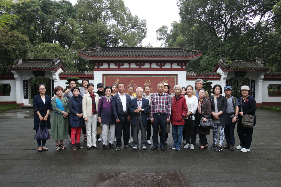 크기변환_중국사천성 강유시 이백기념관 방문.jpg